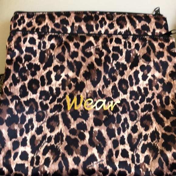 Cute travel laundry bag and two cosmetics bags - Picture 5 of 5